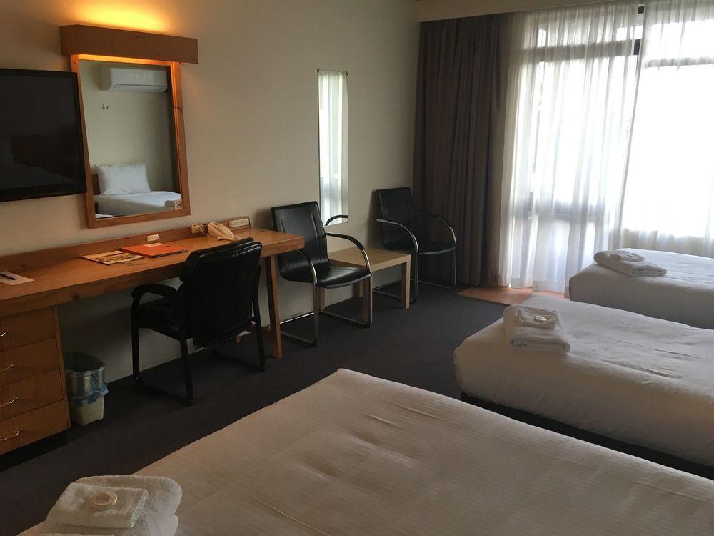 Waterview Gosford Motor Inn Экстерьер фото